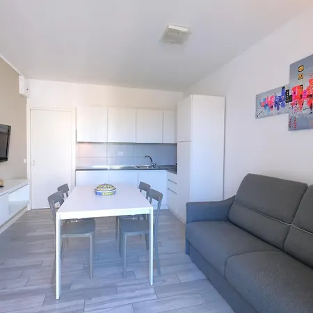 Wave Village Piazza Trieste *